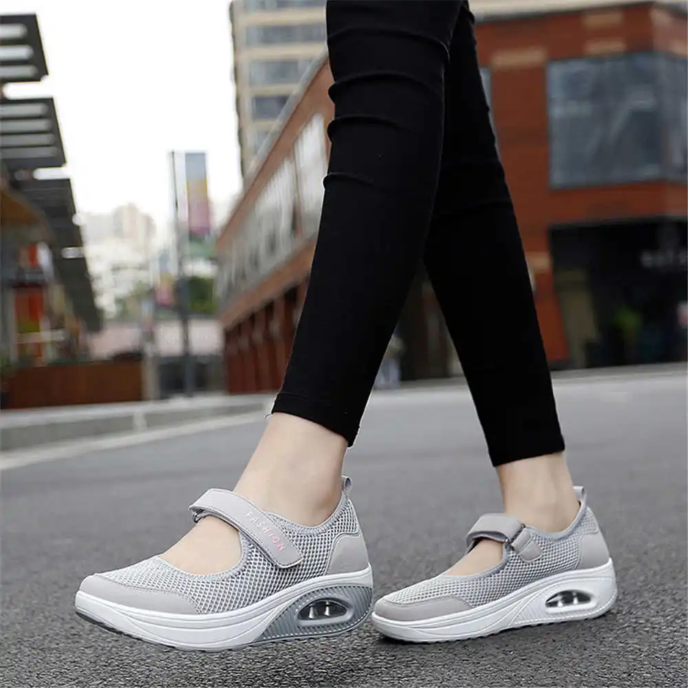 Second Hand Men'S Formal Wear - Sepatu Basket pria, sneaker olahraga warna